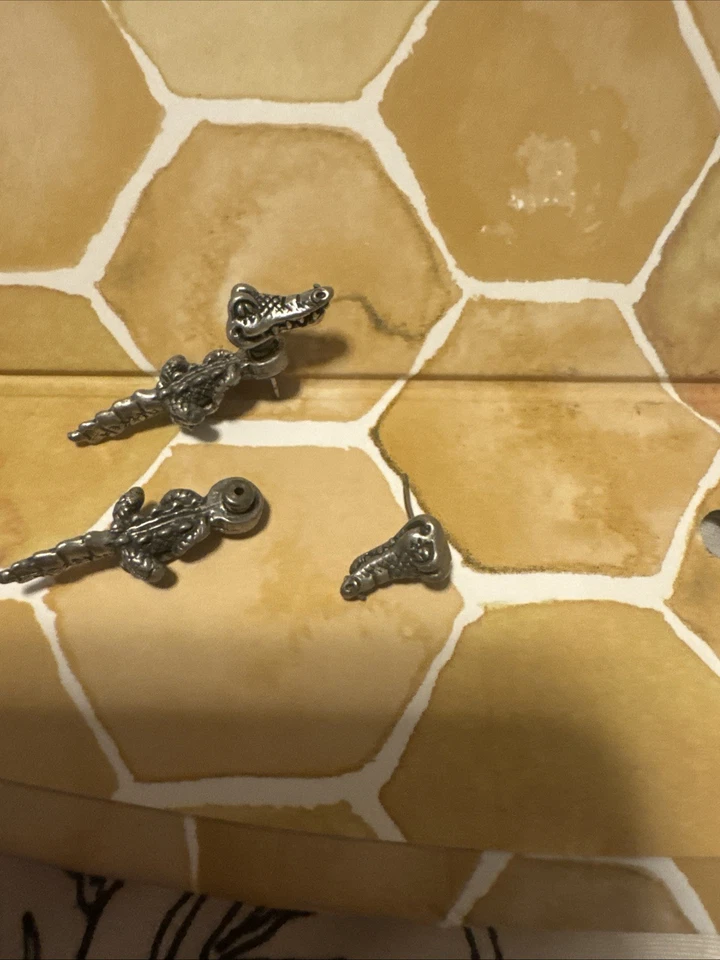 Unique Alligator Earrings Made Of Pewter - Изображение 2 из 4