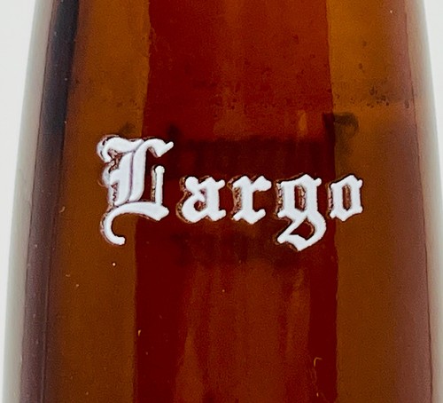 BOTTIGLIA BIRRA SAN MIGUEL PALE PILSEN FILIPPINE ETICHETTA DIPINTA con TAPPO SUPERIORE VINTAGE - Foto 9 di 11