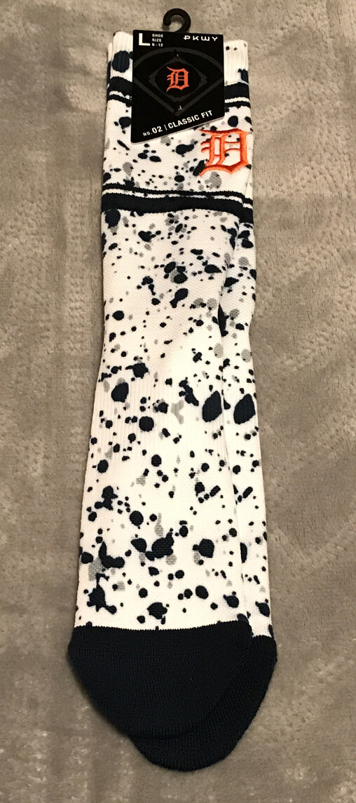 Picture 1 of 4