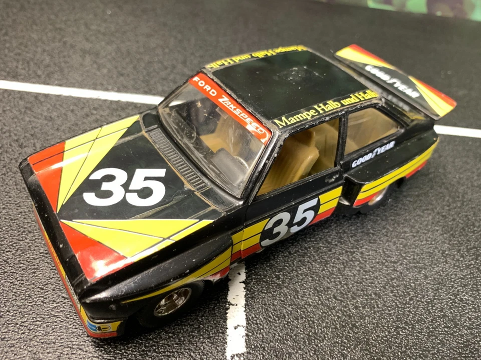 Coche diecast imperfecto 1:24 BURAGO FORD ESCORT RS 1800 RALLY #35 sin caja como está Foto 4 de 4