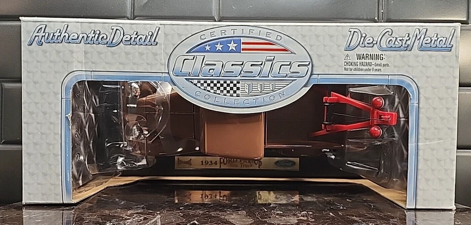 Road Legends 1934 Ford Pick-Up Tow Truck 1:18 Die-Cast Classic Collection Sealed - Image 4 of 4