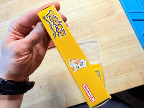 Pokemon Versione Gialla Edizione Speciale Pikachu Nintendo Game Boy CIB Completo - Foto 8 di 10