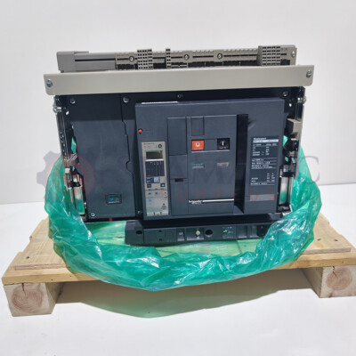 Neu Schneider NW12H2 1250A 4-poliger Auszug ACB 48267/HL schneller Versand