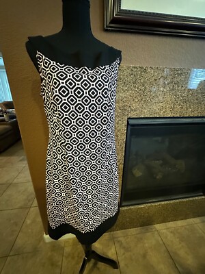 Size 16 Connected Brand Women's Black and White Asymmetrical Sheath Dress