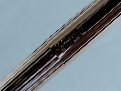 S.T. Dupont Classic Fountain Pen 18K F Nib Gold Plated - Picture 6 of 13