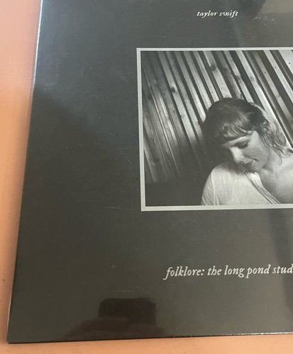 Taylor Swift Folklore Lot Sealed Long Pond Session Puzzle Cardigan Lipstick RARE - Foto 6 di 24