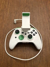 RiotPWR mobile gaming controller for lightning connector model iPhones/iPads