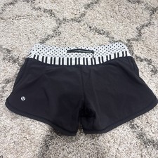 lululemon Women's Black/White  Athletic Shorts Size 6 Polka Dot