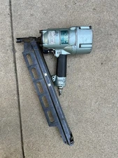Hitachi NR83A2 Framing Nailgun Strip Nailer 3 1/4 in Made in Japan