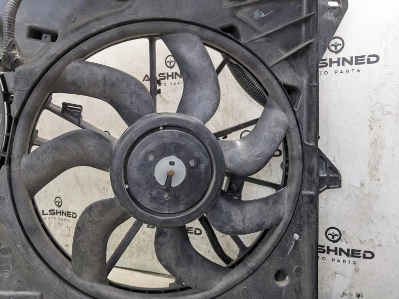 Conjunto de motor ventilador de refrigeración de doble radiador Ford Flex 2013-2019 DA83-8C607-AC OEM Foto 3 de 4