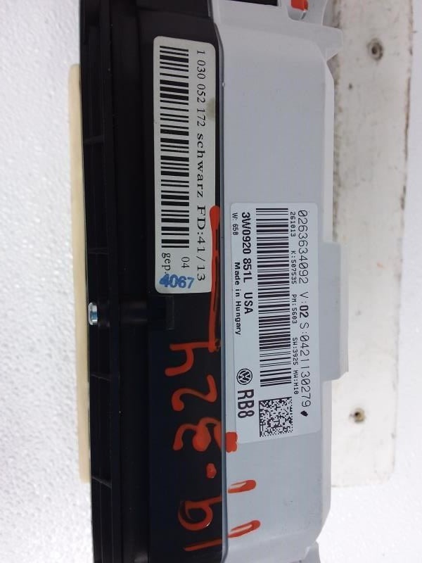 BENTLEY FLYING SPUR  2014 Speedometer Cluster 820825 ID# 3W0920851L 