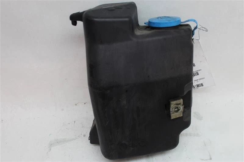 Used Washer Fluid Reservoir fits: 2010 Nissan Armada  Grade A - Изображение 3 из 4