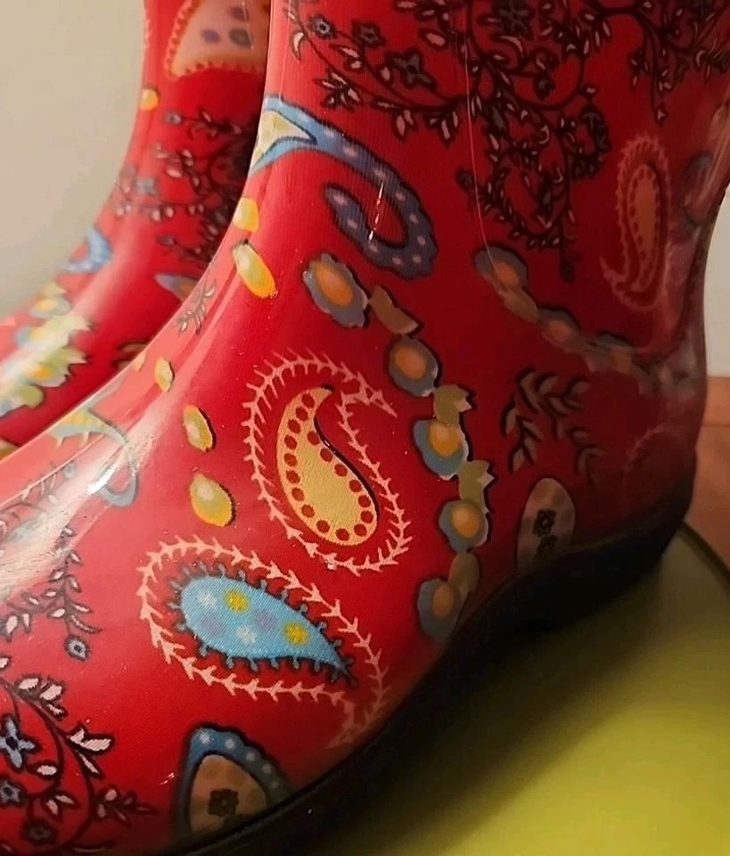 Botas de chuva e jardim Sloggers paisley vermelhas impermeáveis antiderrapantes feitas nos EUA 7 - Imagem 3 de 4