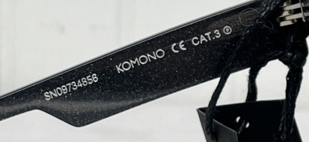 KOMONO The Lucile Sunglasses 50-22-145 Black Glitter Frame