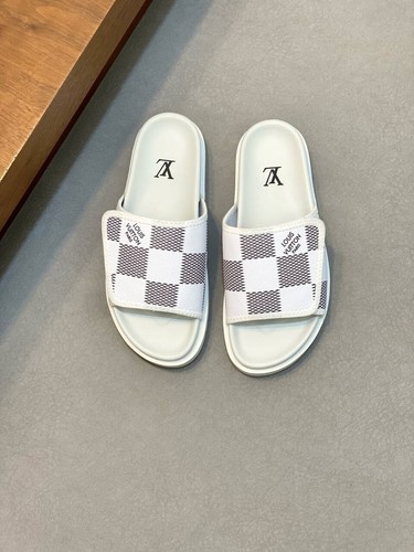 Louis Vuitton White Damier Slides Sandalen LV Checkerboard Herren Sommer Hausschuhe
