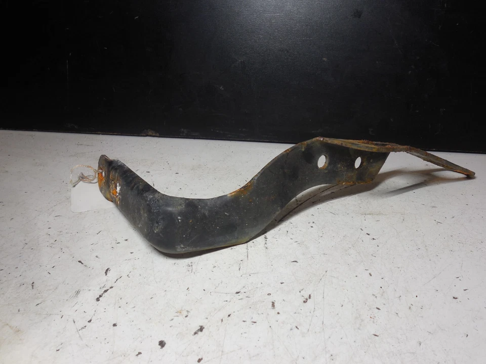 05-08 Mercedes-Benz E320 Soporte de suspensión de escape derecho caja de cambios 2114923641 Foto 4 de 4