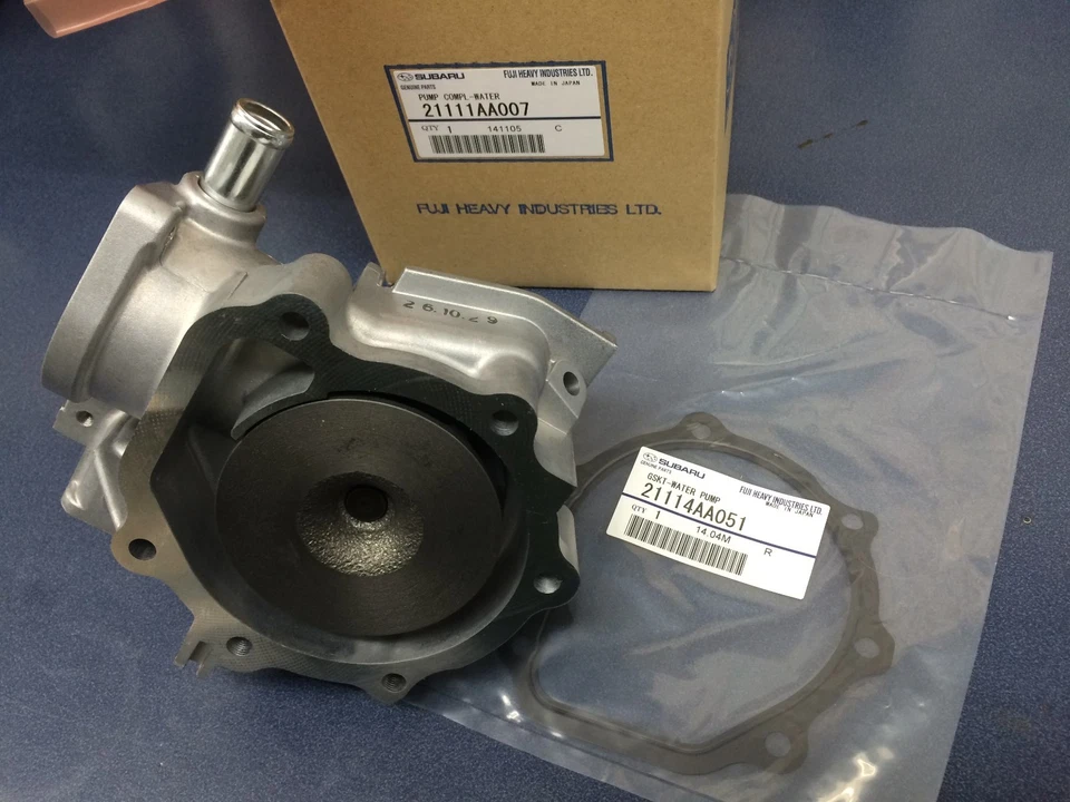 Kit de bomba y junta de refrigerante de agua Subaru Legacy Forester Outback Impreza Baja OEM Foto 2 de 2