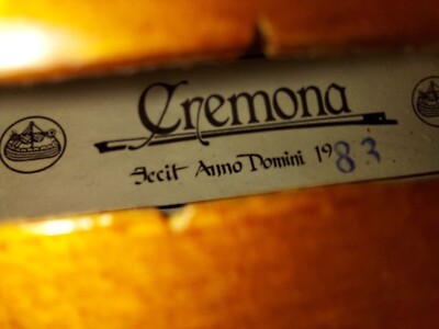 Cremona 3/4 Violin. 1983.. Very Good Condition. With case and bow