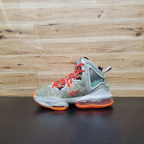 Nike LeBron 19 Fast Food grau orange Schuhe Kinder Jugend Größe 5 - Bild 2 von 12