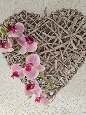 Weiden-Türkranz in Herzform mit Orchideen