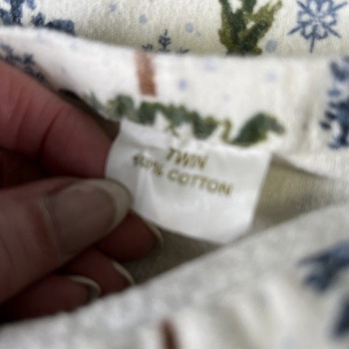 EDDIE BAUER 100% Cotton Flannel TWIN Sheet Set Christmas Trees - Picture 3 of 4