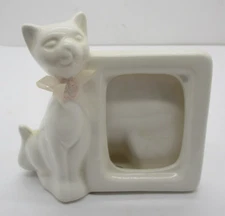 Vintage White Porcelain Kitty Cat Photo Frame 2" x 3" Opening Emson Taiwan