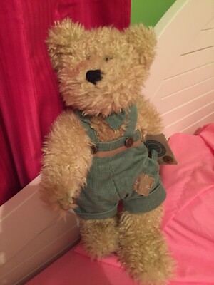 Boyds Bears Parade of Gifts Exclusive Spring Garden Bear Honey B Growin