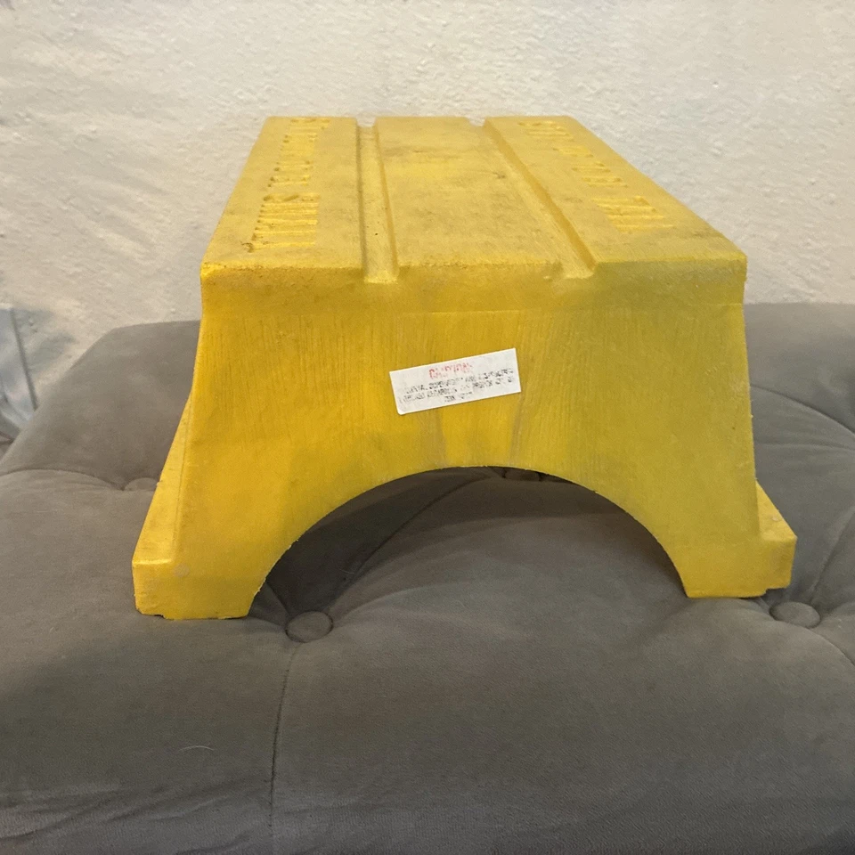 Винтажный желтый табурет Empire Step Up To Be Tall Sit Down To Be Small 1979 РЕДКИЙ - Изображение 3 из 4