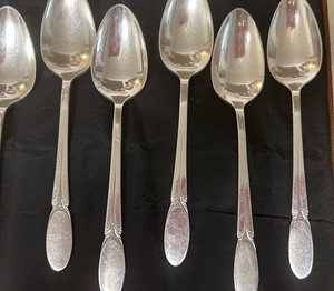 A lot of Six Roger’s Brothers 1847 Silver Plate 6” Tea Spoons 