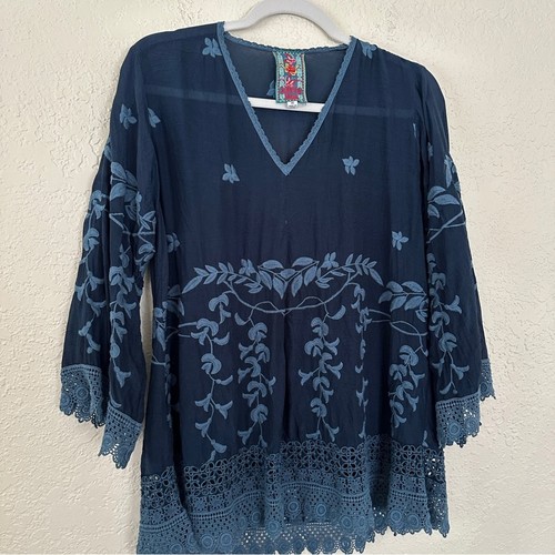 Blusa túnica bordada Johnny Was Teyanna azul marino XS - Imagen 3 de 7
