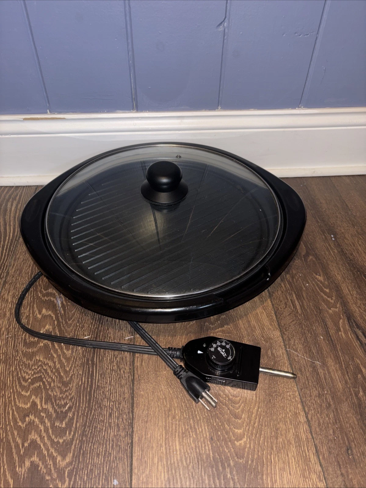 Elite Gourmet 14" Nonstick Electric Indoor Grill With Glass Lid