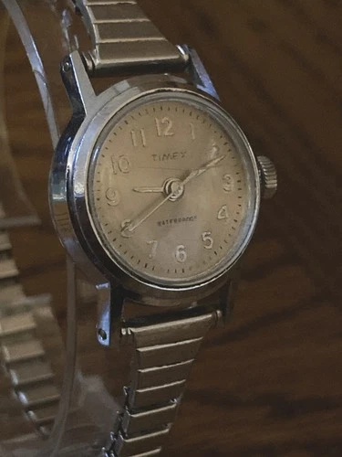 Serviced Timex 1970s Mechanical Windup Wristwatch