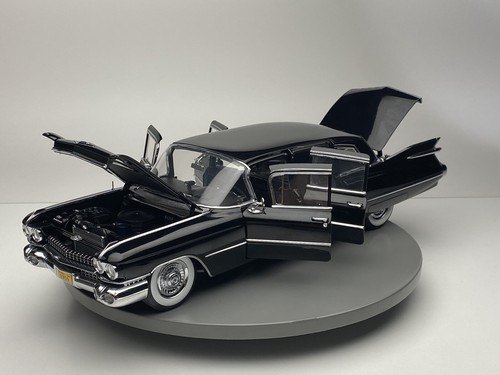 GMP 1/18 Cadillac Series 75 Limousine schwarz Precision (AUTOART NOREV KYOSHO KK - Imagen 12 de 17