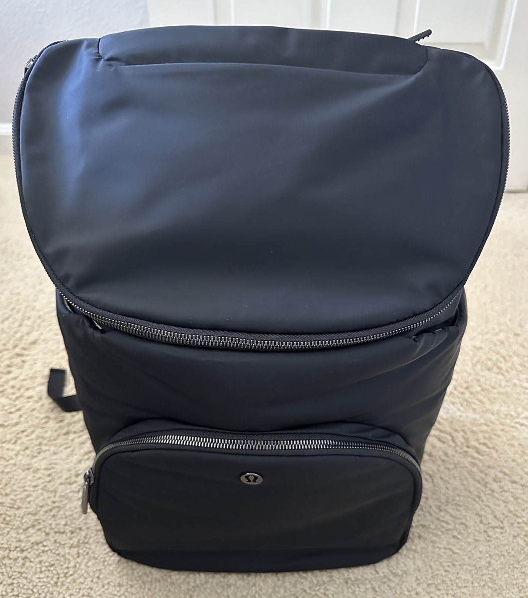 NWT Lululemon New Parent Diaper Mommy Backpack 17L Black/Trench