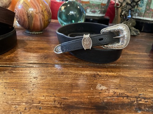 Mex. James Reid Dgn Sterling Silver Belt Buckle Gold Tip 1.1/8-.75โ31-33โ๐โ
- Picture 5 of 11