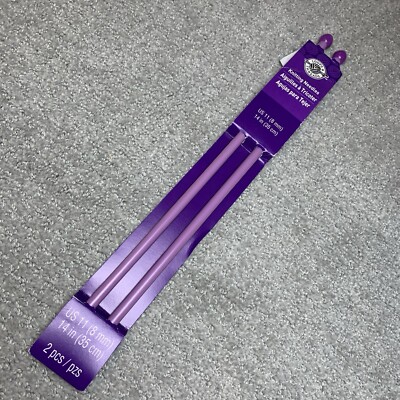 NIP Loops & Threads Pair Plastic Color Knitting Needles US 11 8 mm, 14 Inches