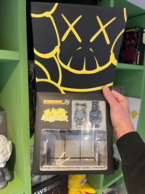 kaws Bushaltestelle Set 2 Kubrick 100% Medicom Spielzeug