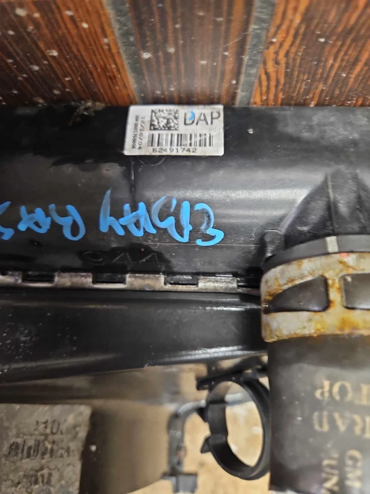 04-12 GMC CANYON CHEVY COLORADO 2.9L 3.7L AT Radiador sin cubierta sin ventilador OEM Foto 4 de 4