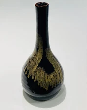 Japanese Pottery Vase 23cm Tall Decorative Unknwon Artist Free Shipping