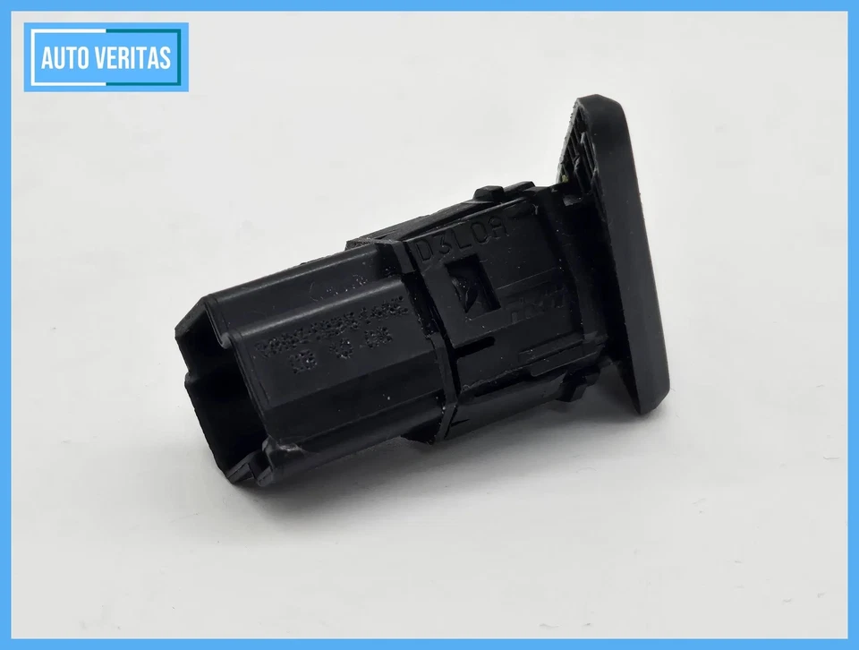 Ford Focus 1 I DNW DAW Taster Open rear flap boot flap 98AG198514AE - Image 4 of 4