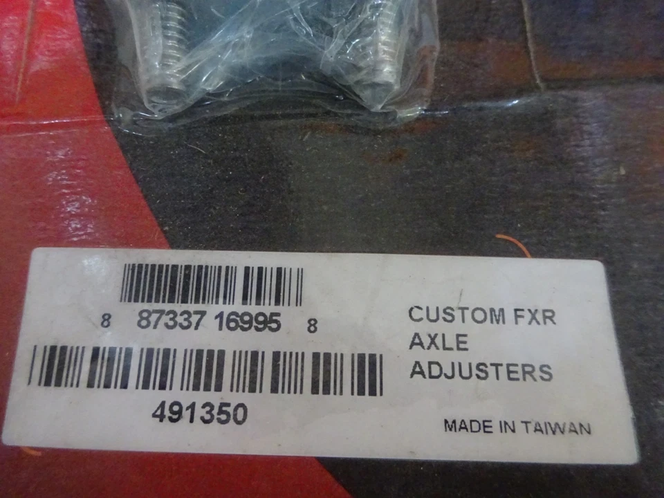 AJUSTADORES DE EJE HARLEY DAVIDSON CUSTOM FXR cromo/liso Foto 3 de 4