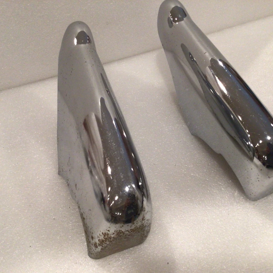 1949 1950 1951 Ford Guardia de parachoques trasero Bumperette Custom Crestline OEM Foto 2 de 4