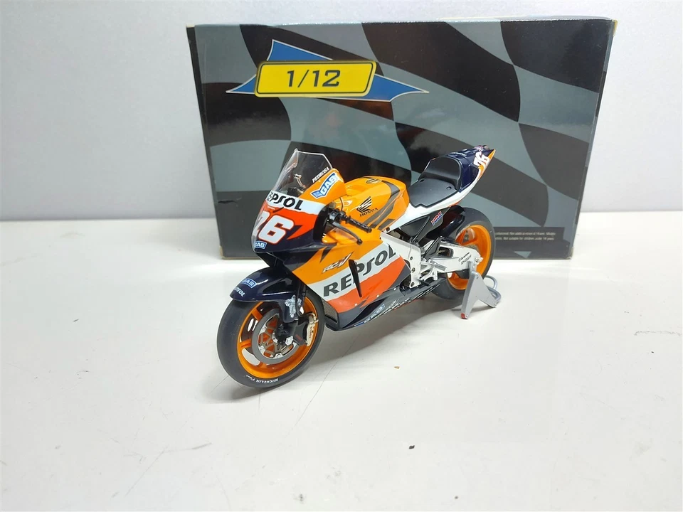 Honda RC211V Team Repsol MotoGP 2006 #26 Dani Pedrosa - 1/12 Altaya - Immagine 3 di 4