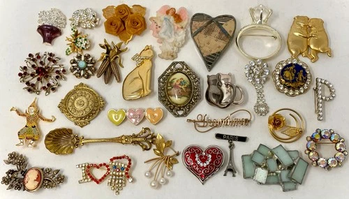 Lot Vtg & Modern BROOCH Pins Costume Jewelry Parts AS IS Craft Art Repurpose A3