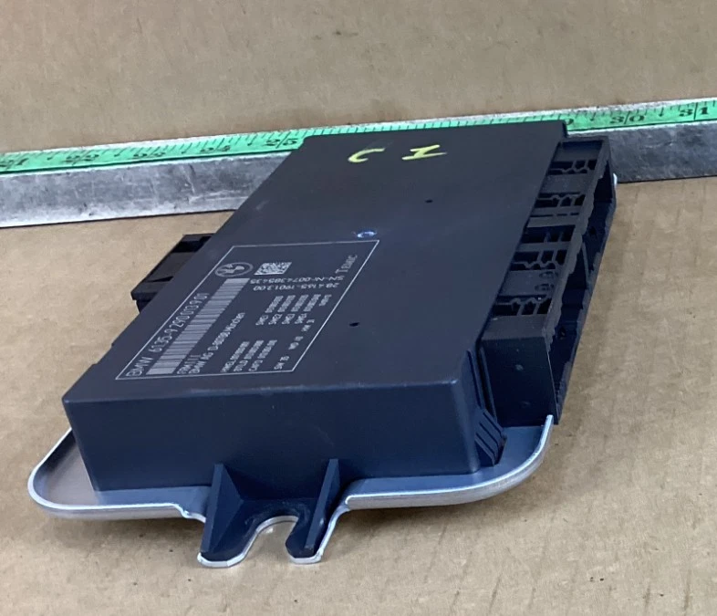 Módulo de unidad de control de luz de reposapiés BMW X3 2011-2017 9290013 OEM Foto 4 de 4