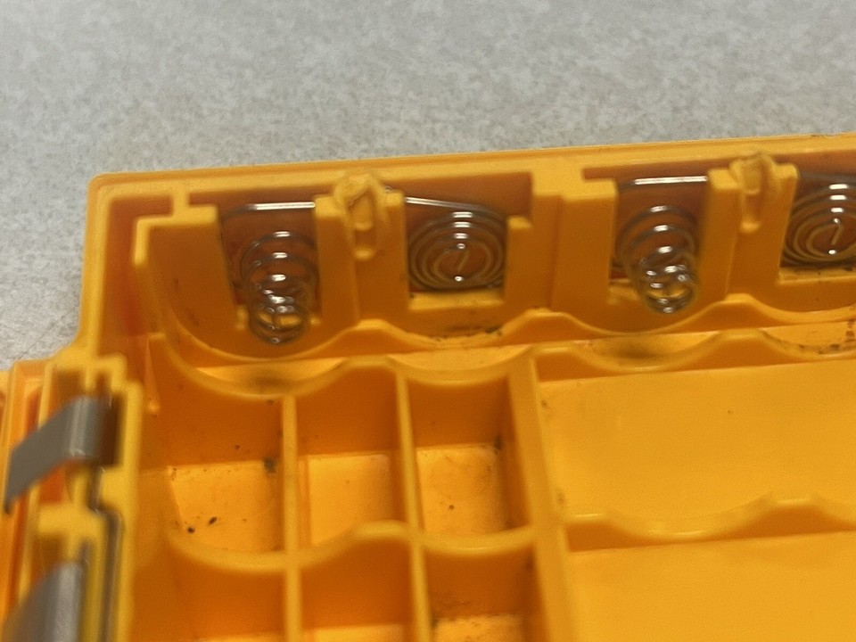 Fluke 287 289 189II Battery Spring Set (5) Exact Replacement NEW | eBay