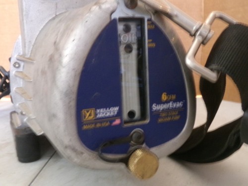 RITCHIE YELLOW JACKET 6CFM SUPEREVAC 93560 2-STAGE VACUUM PUMP - Picture 6 of 10