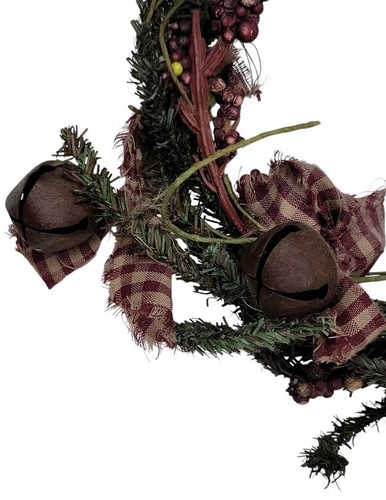 Plastic Wreath Vintage with Purple Berries and Bells 9 in Diameter - Picture 4 of 8