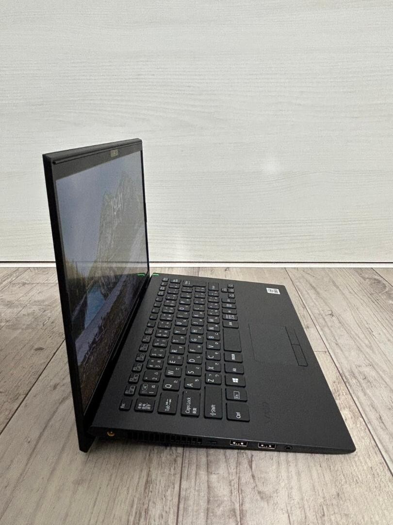 SONY VAIO VJPK13C11N Intel Core i5-1035G1 1.00GHz SSD NVMe