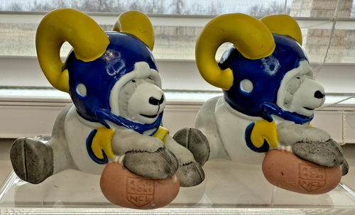 1983 VINTAGE 2 STÜCK NFL HUDDLES KERAMIK LA RAMS MASKOTTCHEN SAMMELFIGUREN (B1) - Bild 3 von 7